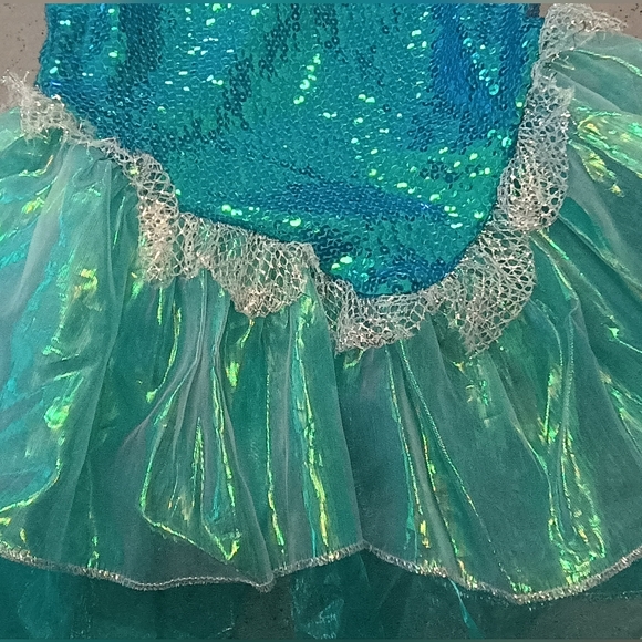 GILLIANS CLOSET Sparkling SEQUINS Green Blue Mermaid Costume for Kids Size 5-6 - Picture 12 of 16
